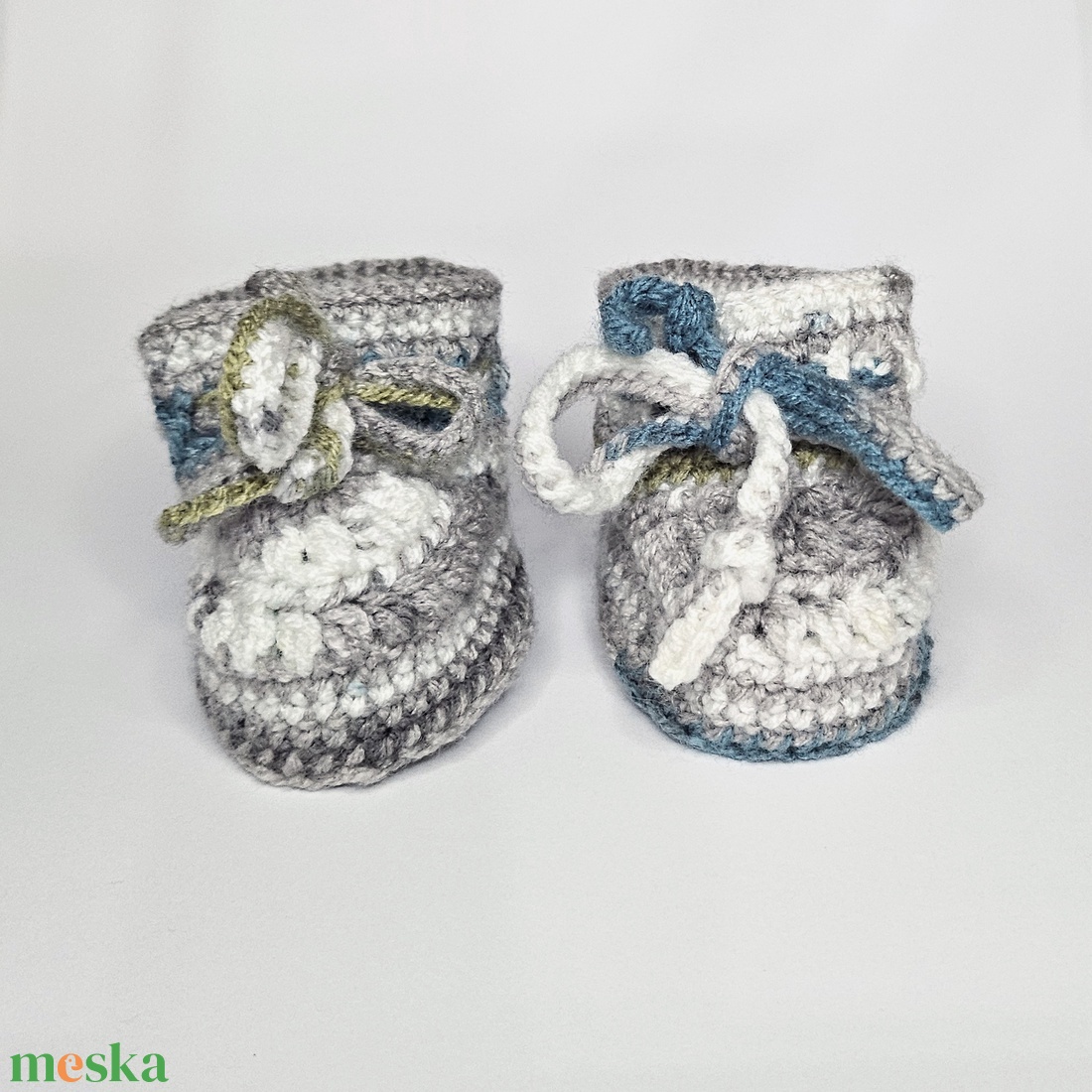 Horgolt kiscipő, babacipő - baba - mama - babaruházat - babacipő - Meska.hu