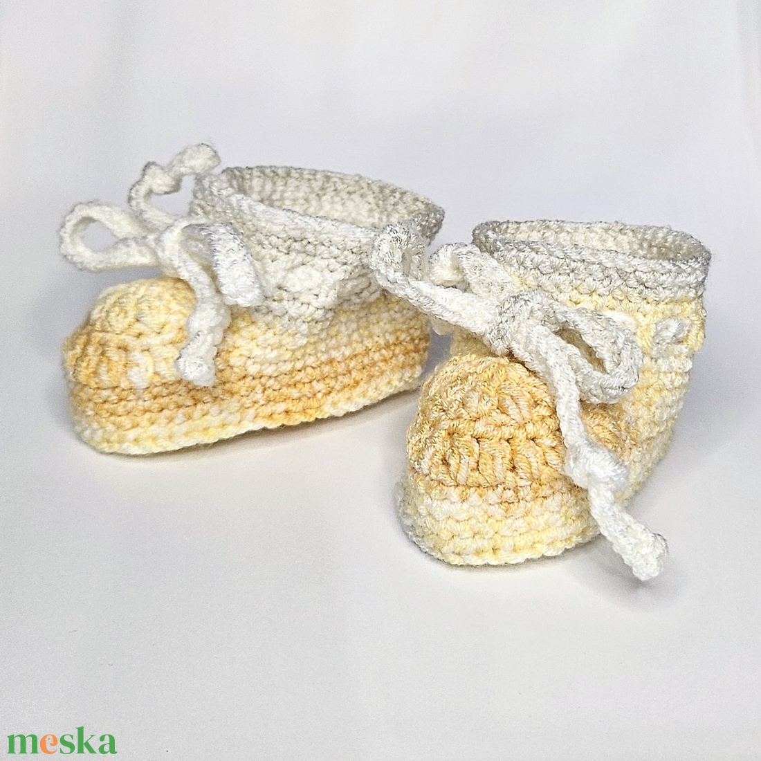 Horgolt kiscipő, babacipő - baba - mama - babaruházat - babacipő - Meska.hu