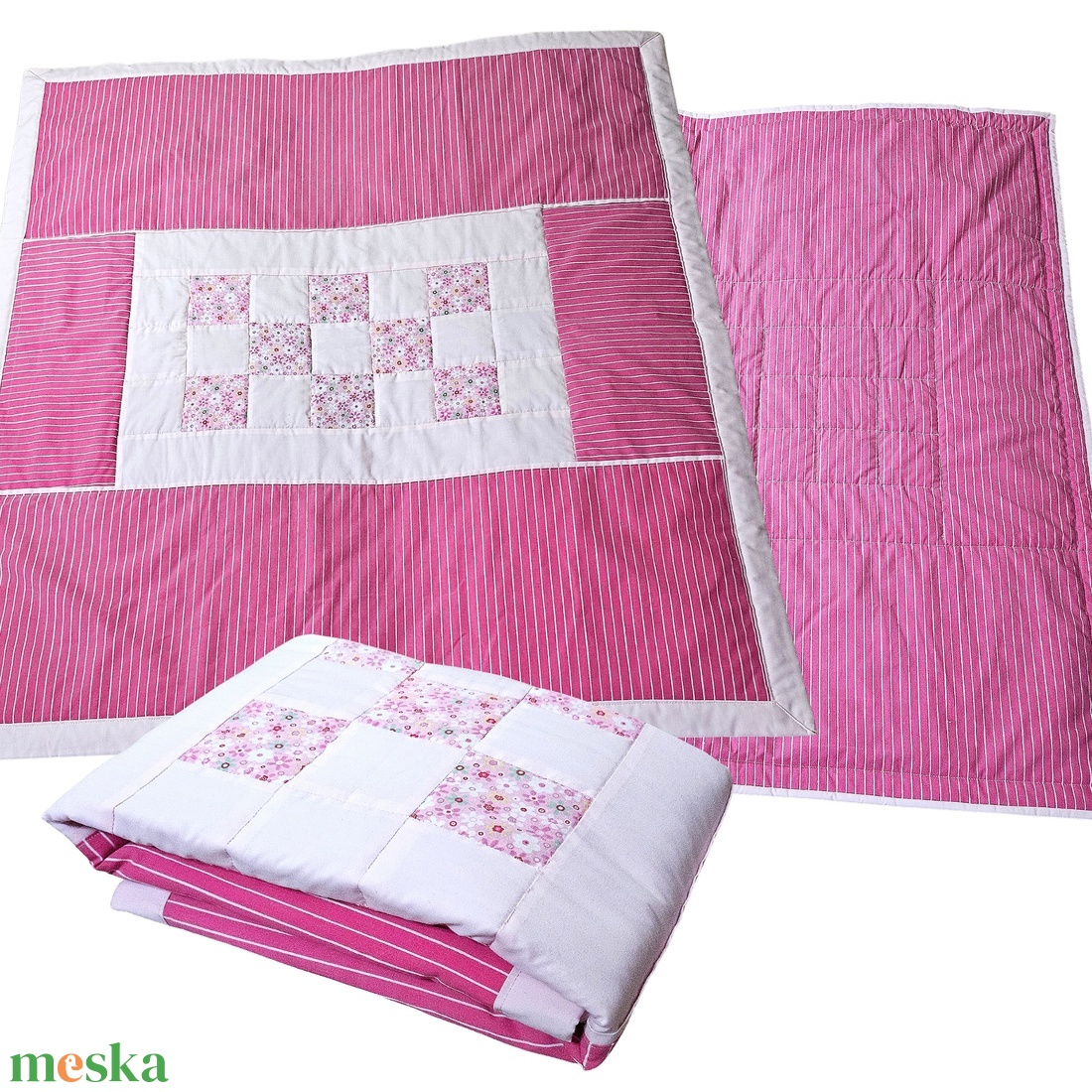 Rózsaszín patchwork-betétes babatakaró, puha játszópléd Szet � babacipővel és ajándék csörgővel - baba - mama - baba ágynemű - babatakaró, gyerek pléd - Meska.hu