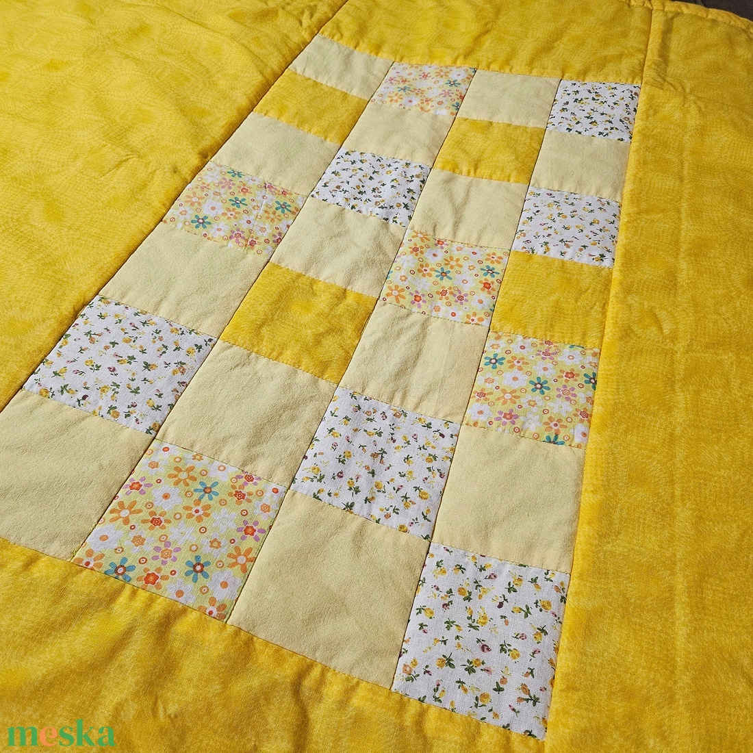 Sárga patchwork-betétes babatakaró, puha játszópléd Szet � babacipővel - baba - mama - baba ágynemű - babatakaró, gyerek pléd - Meska.hu