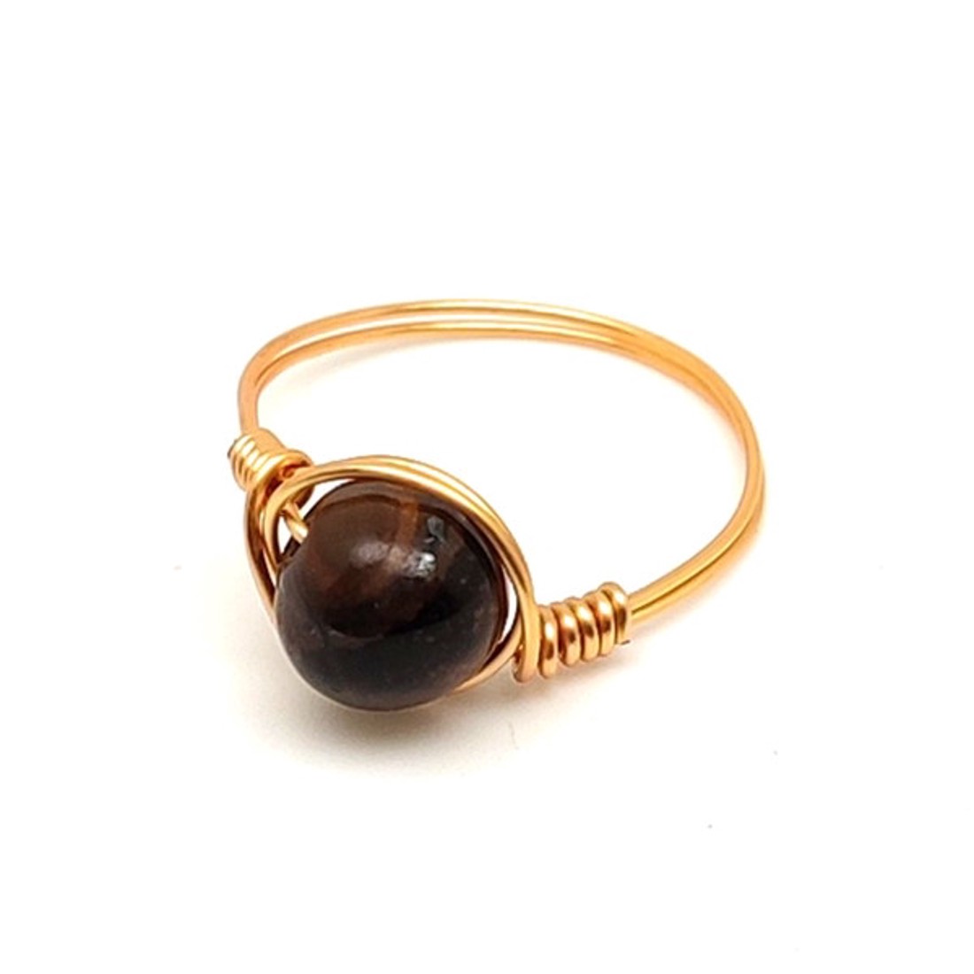 Önbizalmat erősítő tigrisszem drót gyűrű 8mm arany színű dróttal - ékszer - gyűrű - gyöngyös gyűrű - Meska.hu