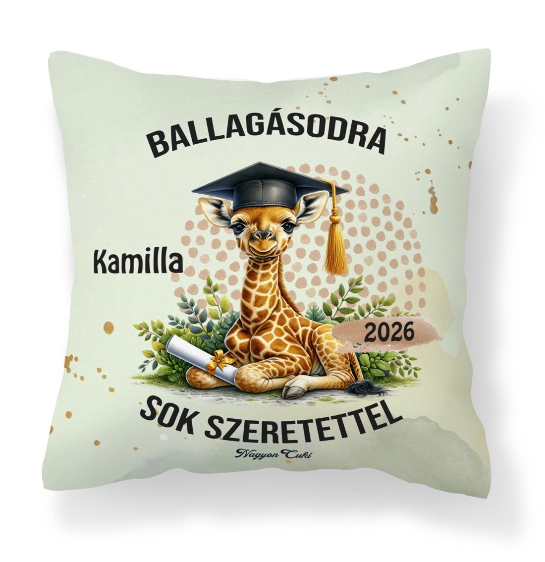 Névvel kérhető Zsiráf mintás párna - 2026 évi Ballagásra - otthon & életmód - lakástextil - párna & párnahuzat - díszpárna (belsővel együtt) - Meska.hu