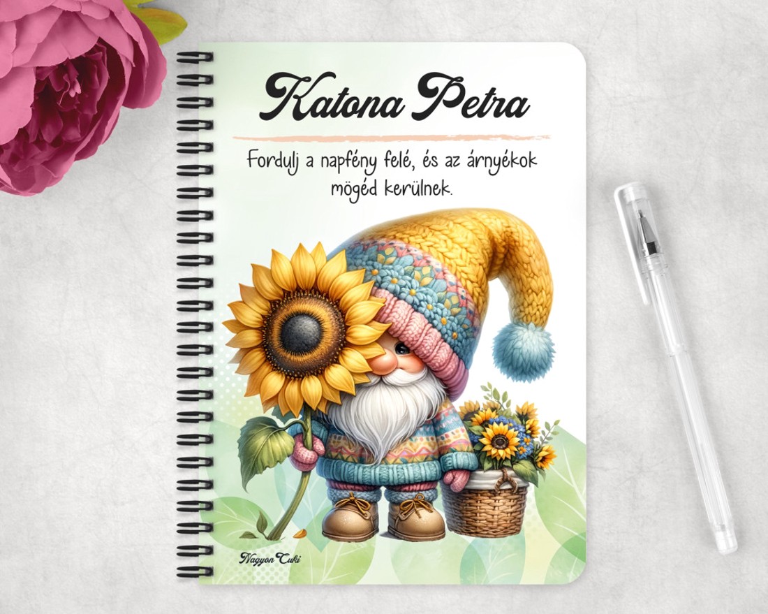 Személyre szabható - Cuki kukucs napraforgós manó mintás A6-os füzet - otthon & életmód - papír, írószer - jegyzetfüzet & napló - Meska.hu