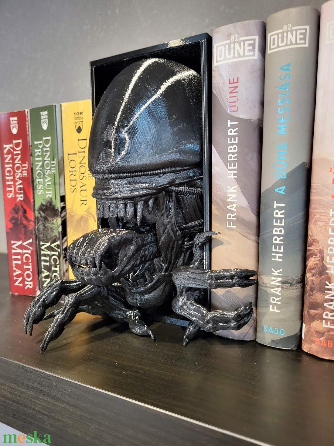 Alien Xenomorph Könyvtmasz - otthon & életmód - dekoráció - asztal és polc dekoráció - könyvtámasz - Meska.hu Alien Xenomorph Könyvtmasz - otthon & életmód - dekoráció - asztal és polc dekoráció - könyvtámasz - Meska.hu