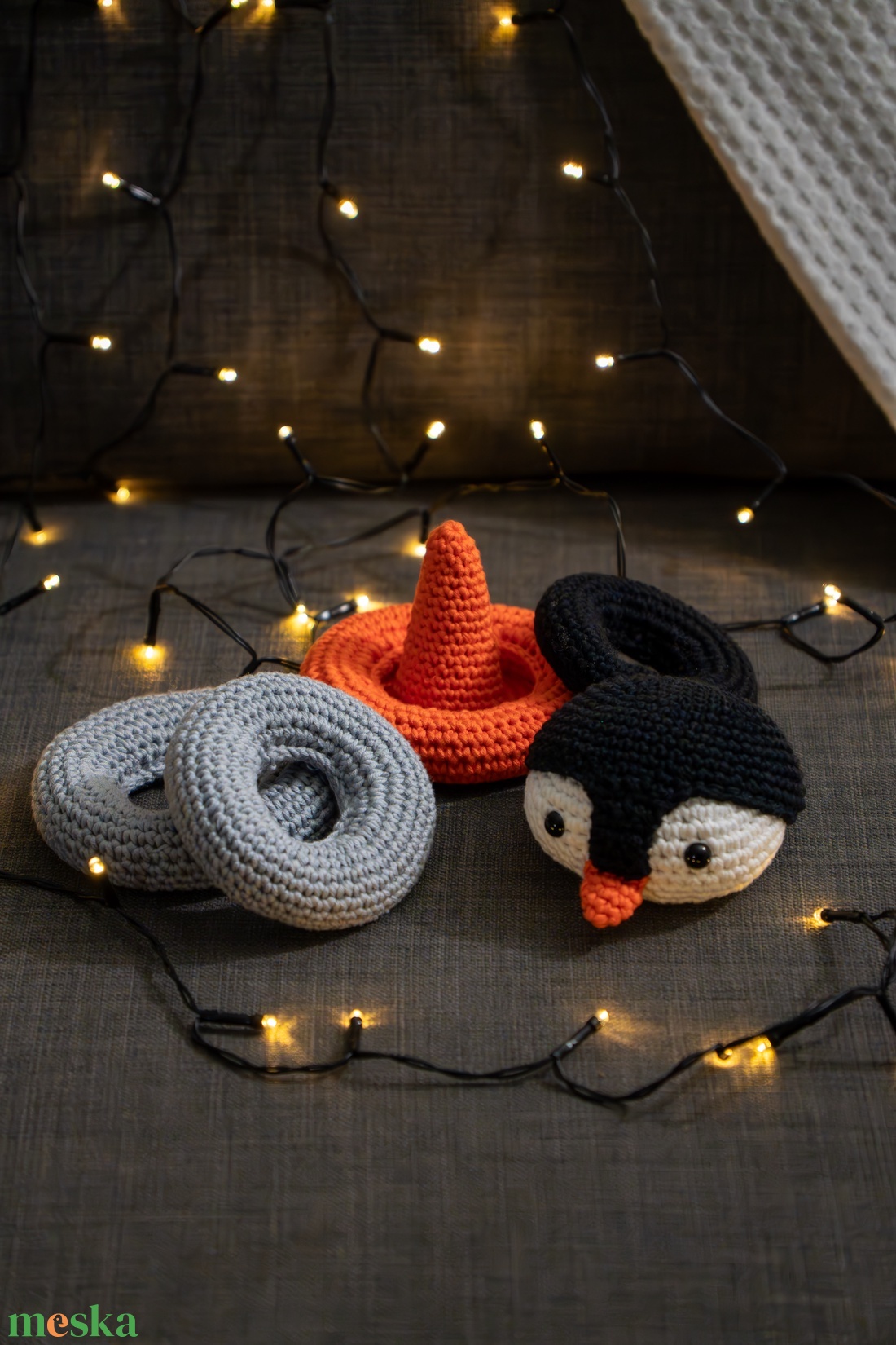 Horgolt pingvin torony - játék & sport - készségfejlesztő és logikai játék - toronyépítő- és egyensúlyozó játékok - Meska.hu