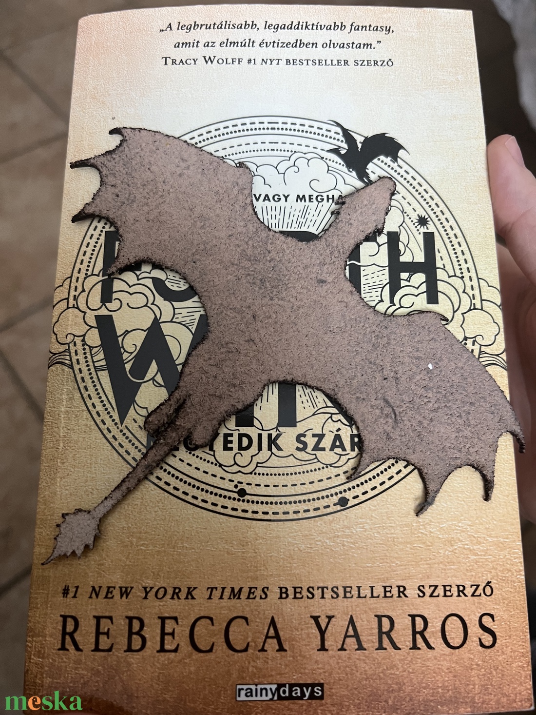 Bőr Fourth Wing könyvjelző - könyv & zene - könyvjelző - Meska.hu