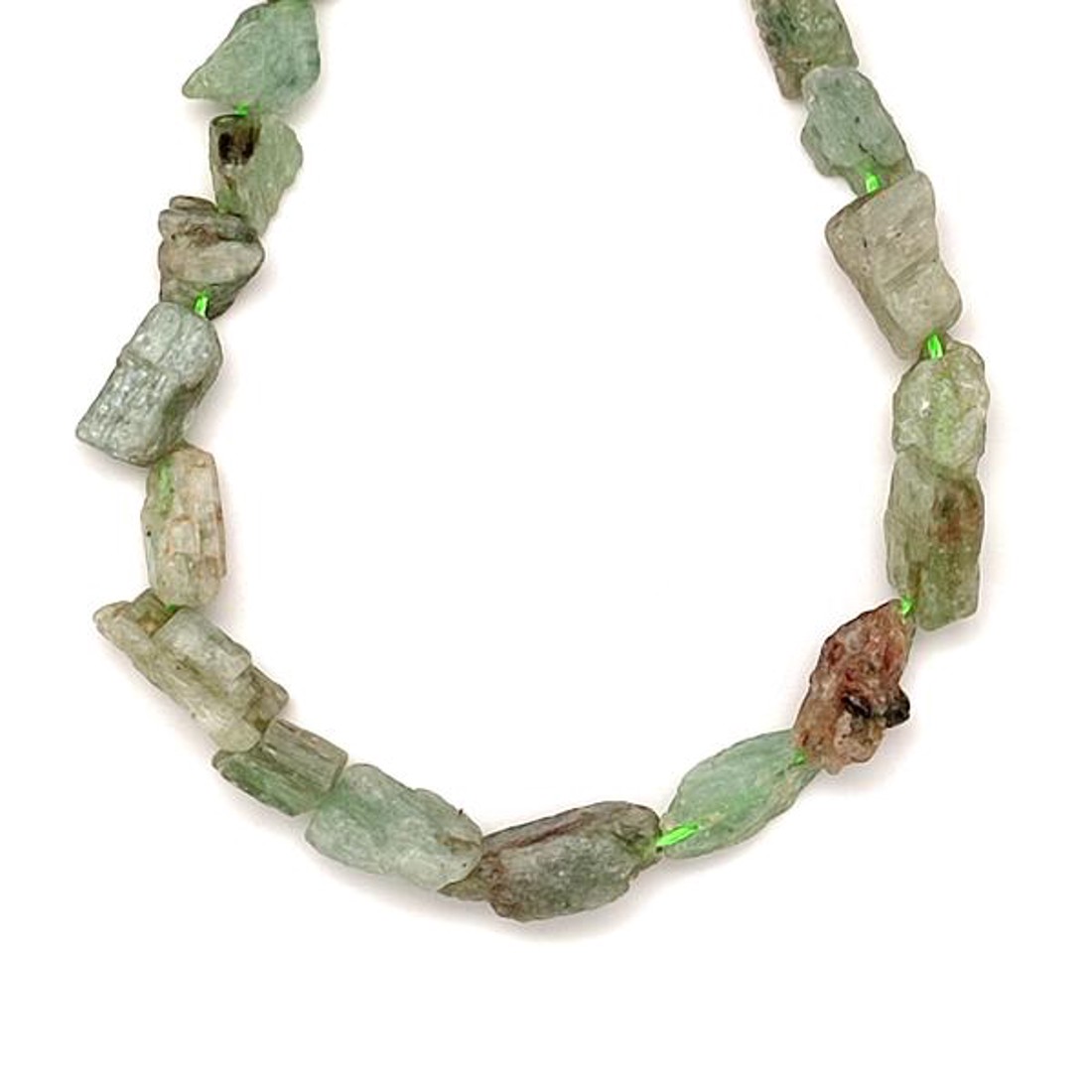 Kianit nyers darabok 10-12mm  ékszerkészítő alapanyag (füzér) - kellékek & szerszámok - ásvány alapanyag - ásványfüzér - Meska.hu