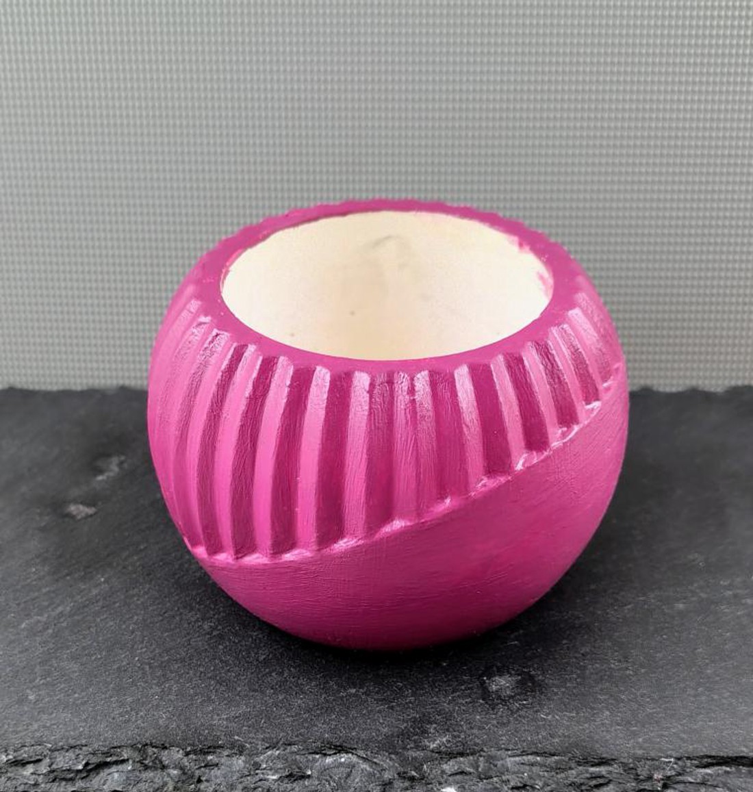 Átlós csíkos kaspó - mályva - otthon & életmód - virágdekoráció - virágtartó - kaspó - Meska.hu