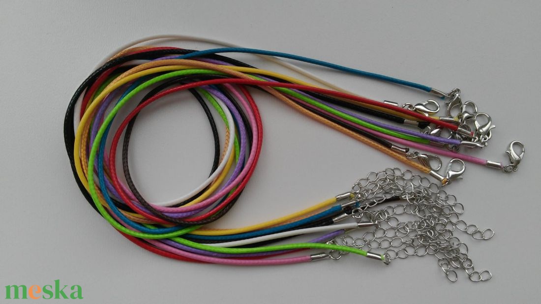 Nyaklánc alap - 10 db / csomag - vegyes szín - kellékek & szerszámok - gyöngyfűzés kellékek - damil - Meska.hu