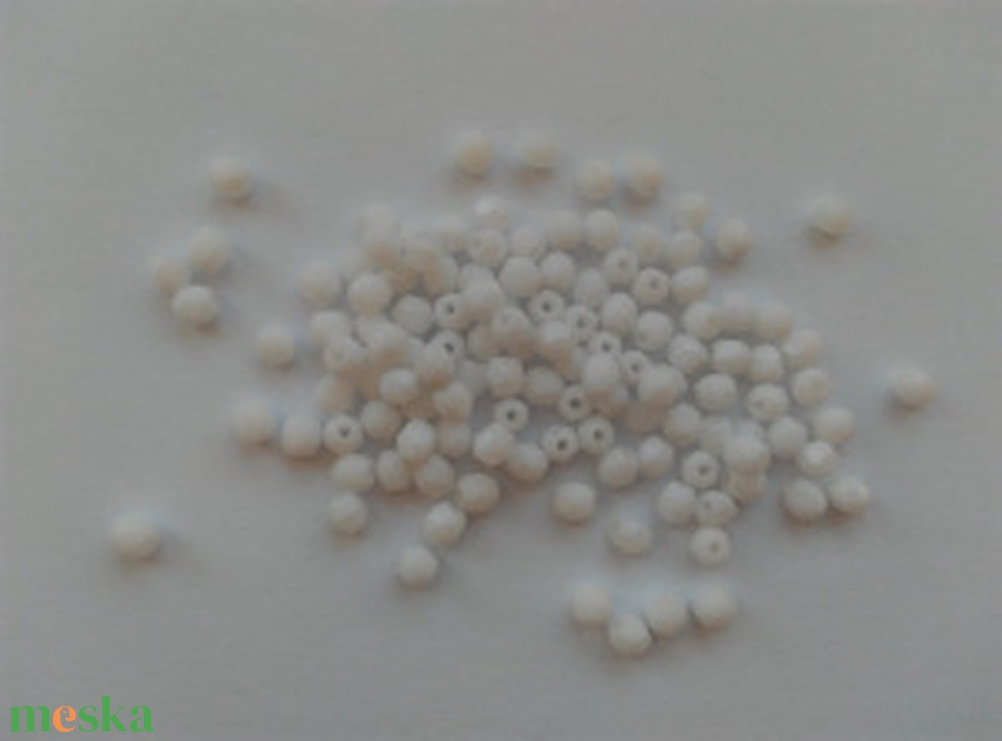 Cseh csiszolt üveggyöngy - 3mm - 100 db / csomag - fehér - kellékek & szerszámok - gyöngyfűzés kellékek - üveggyöngy - Meska.hu Cseh csiszolt üveggyöngy - 3mm - 100 db / csomag - fehér - kellékek & szerszámok - gyöngyfűzés kellékek - üveggyöngy - Meska.hu