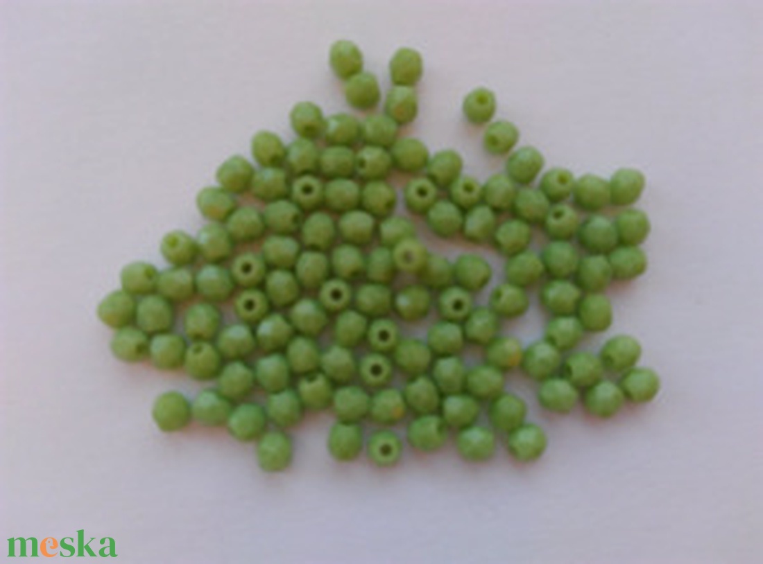 Cseh csiszolt üveggyöngy - 3mm - 100 db / csomag - zöld - kellékek & szerszámok - gyöngyfűzés kellékek - üveggyöngy - Meska.hu