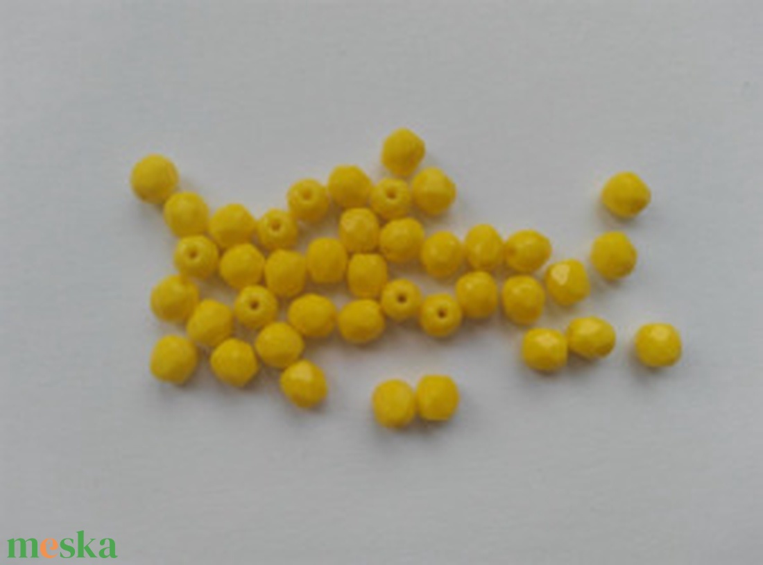 Cseh csiszolt üveggyöngy - 4mm - 100 db / csomag - citromsárga - kellékek & szerszámok - gyöngyfűzés kellékek - üveggyöngy - Meska.hu Cseh csiszolt üveggyöngy - 4mm - 100 db / csomag - citromsárga - kellékek & szerszámok - gyöngyfűzés kellékek - üveggyöngy - Meska.hu
