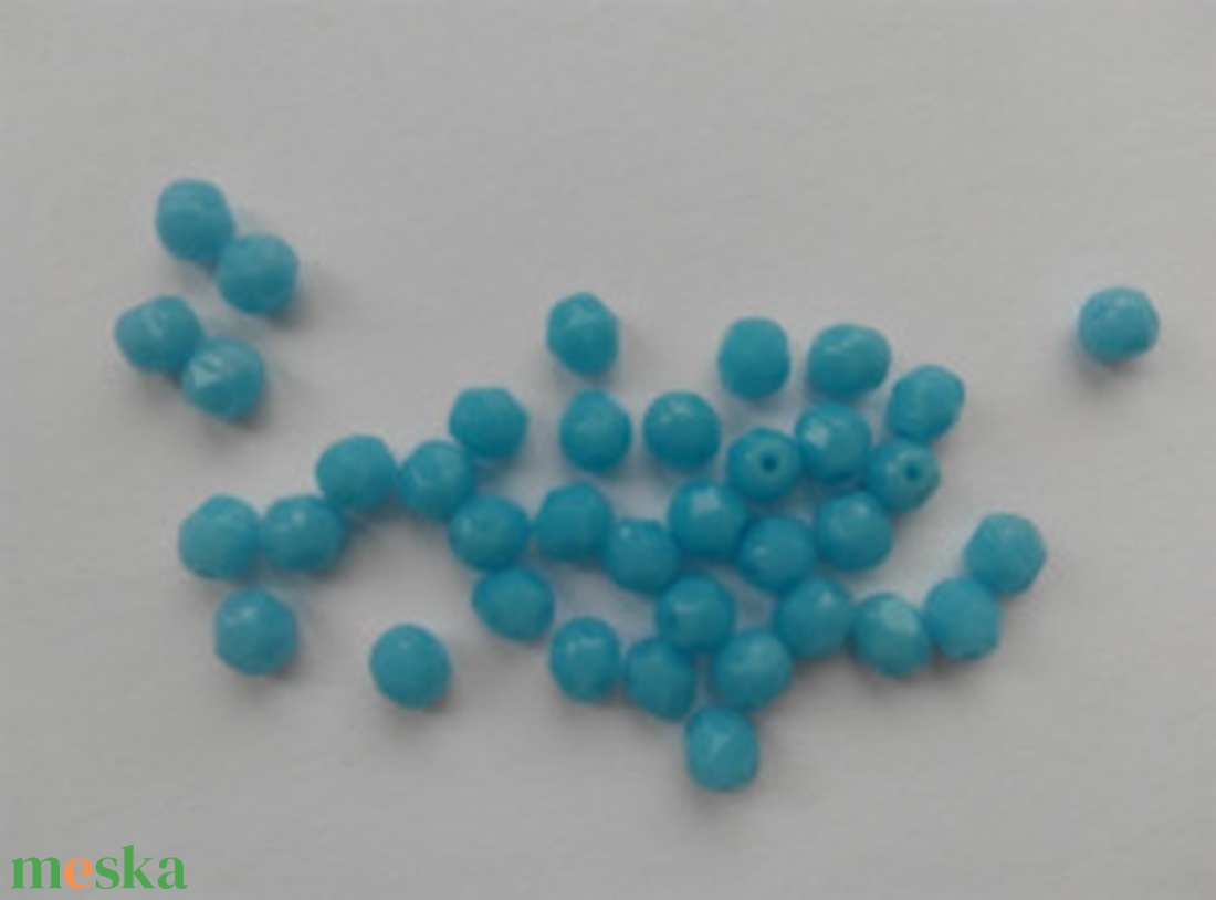Cseh csiszolt üveggyöngy - 4mm - 100 db / csomag - kék - kellékek & szerszámok - gyöngyfűzés kellékek - üveggyöngy - Meska.hu Cseh csiszolt üveggyöngy - 4mm - 100 db / csomag - kék - kellékek & szerszámok - gyöngyfűzés kellékek - üveggyöngy - Meska.hu