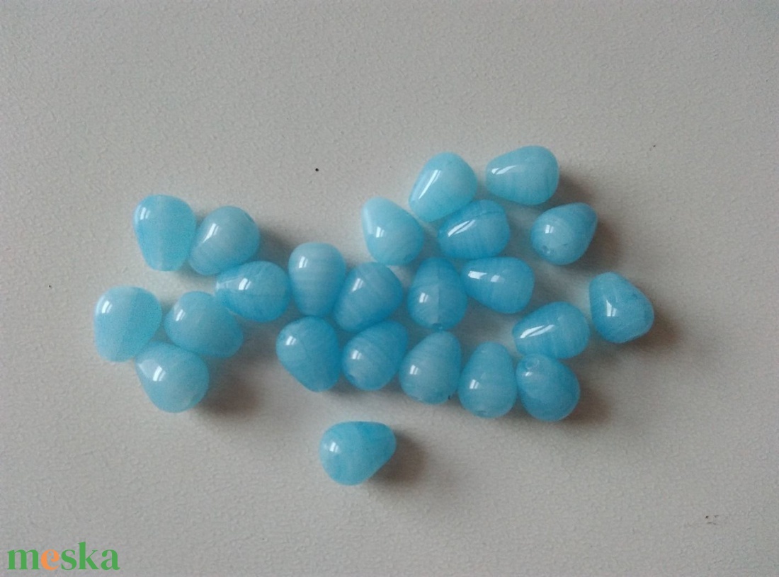 Cseh üveggyöngy - 8x6mm - 25 db / csomag - kék - kellékek & szerszámok - gyöngyfűzés kellékek - üveggyöngy - Meska.hu Cseh üveggyöngy - 8x6mm - 25 db / csomag - kék - kellékek & szerszámok - gyöngyfűzés kellékek - üveggyöngy - Meska.hu