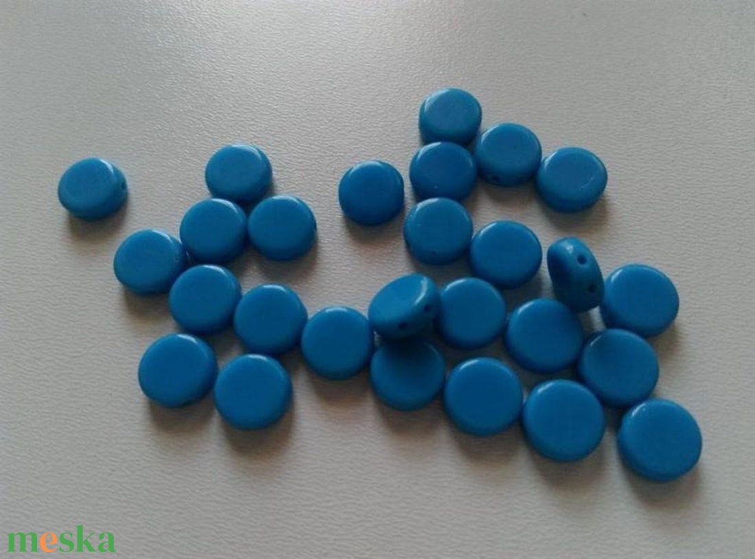 Cseh üveggyöngy - kétlyukú - 8x3mm - 25 db / csomag - kék - kellékek & szerszámok - gyöngyfűzés kellékek - üveggyöngy - Meska.hu Cseh üveggyöngy - kétlyukú - 8x3mm - 25 db / csomag - kék - kellékek & szerszámok - gyöngyfűzés kellékek - üveggyöngy - Meska.hu