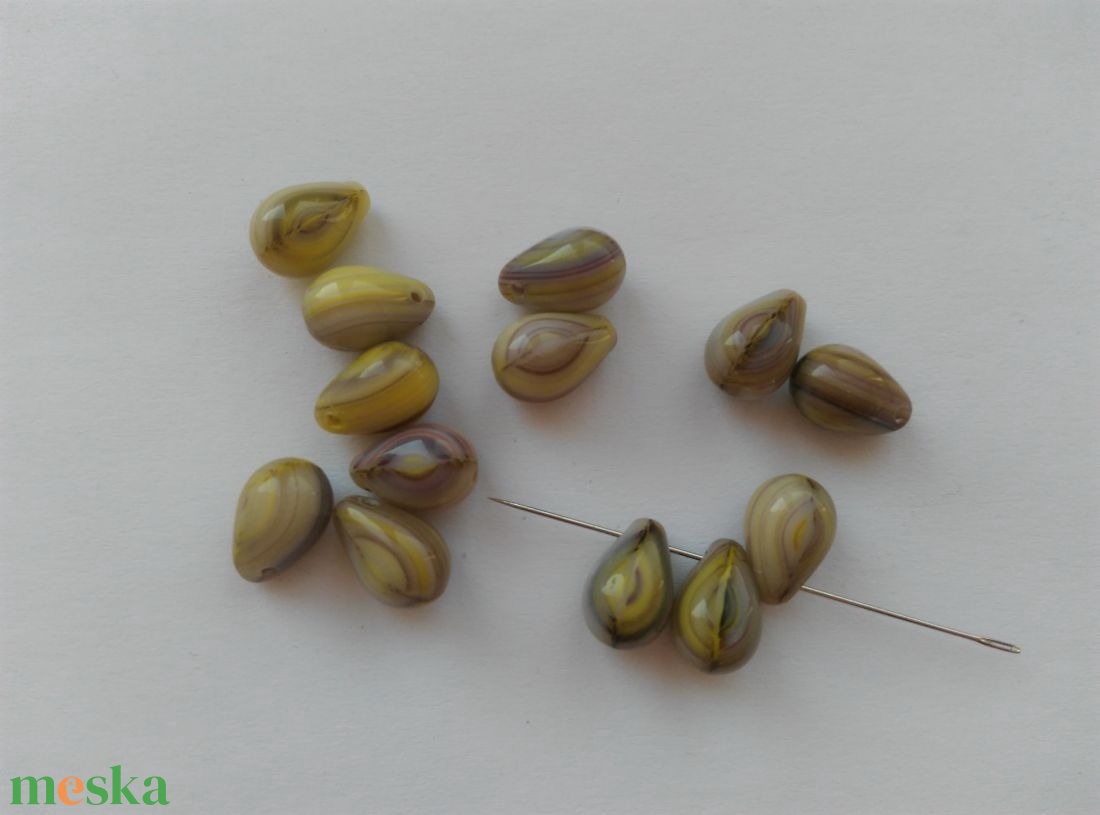 Cseh üveggyöngy csepp - 9x6mm - 20 db / csomag - márványos - kellékek & szerszámok - gyöngyfűzés kellékek - üveggyöngy - Meska.hu