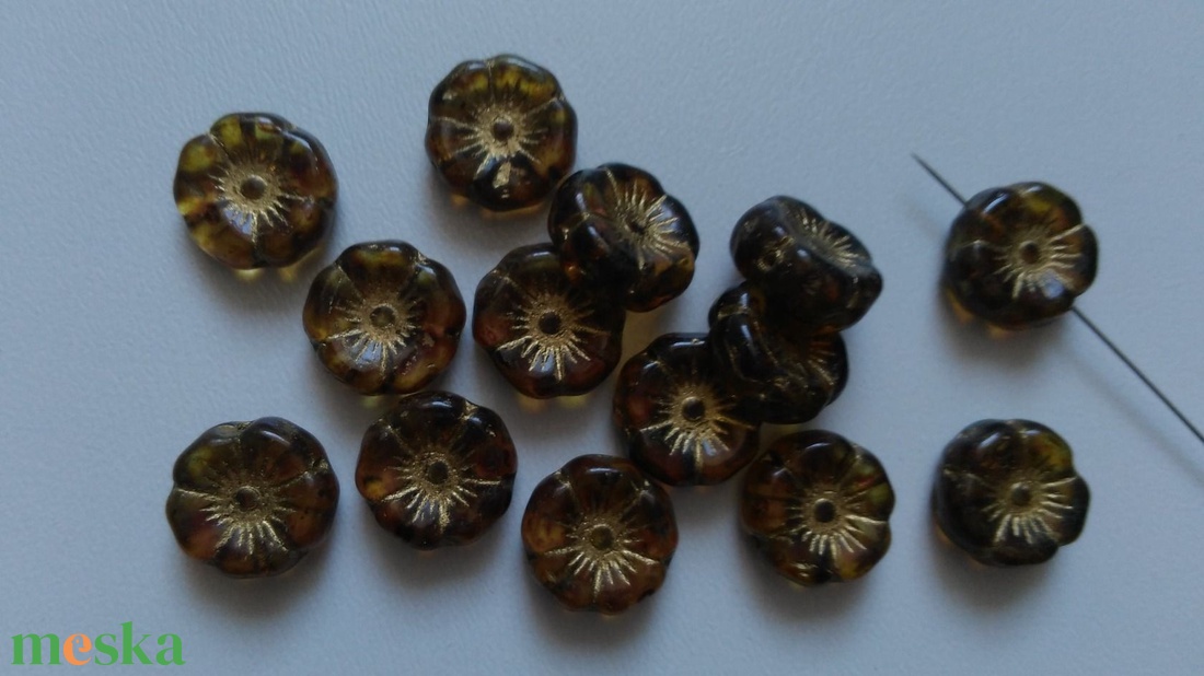 Cseh üveggyöngy virág - 11x5mm - 10 db / csomag - kellékek & szerszámok - gyöngyfűzés kellékek - üveggyöngy - Meska.hu