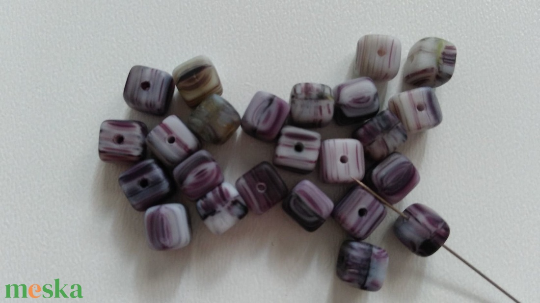 Cseh üveggyöngy - 6x6x5mm - 27 db / csomag - lilás - kellékek & szerszámok - gyöngyfűzés kellékek - üveggyöngy - Meska.hu Cseh üveggyöngy - 6x6x5mm - 27 db / csomag - lilás - kellékek & szerszámok - gyöngyfűzés kellékek - üveggyöngy - Meska.hu