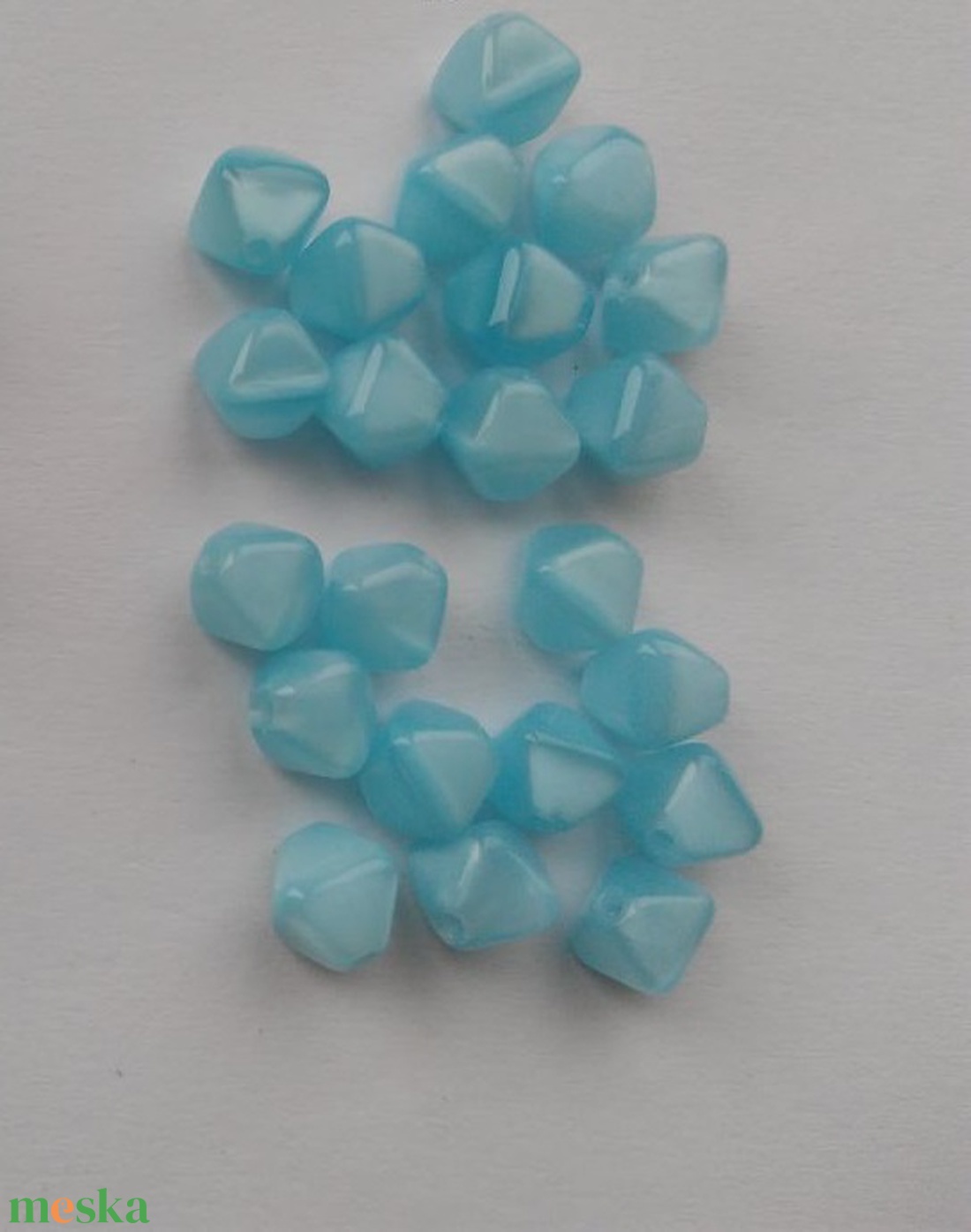 Cseh üveggyöngy - 6mm - 50 db / csomag - kék - kellékek & szerszámok - gyöngyfűzés kellékek - üveggyöngy - Meska.hu Cseh üveggyöngy - 6mm - 50 db / csomag - kék - kellékek & szerszámok - gyöngyfűzés kellékek - üveggyöngy - Meska.hu