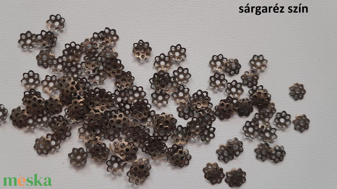 Fém gyöngykupak - 6mm - 50 db / csomag - sárgaréz szín - kellékek & szerszámok - gyöngyfűzés kellékek - gyöngykupak - Meska.hu Fém gyöngykupak - 6mm - 50 db / csomag - sárgaréz szín - kellékek & szerszámok - gyöngyfűzés kellékek - gyöngykupak - Meska.hu