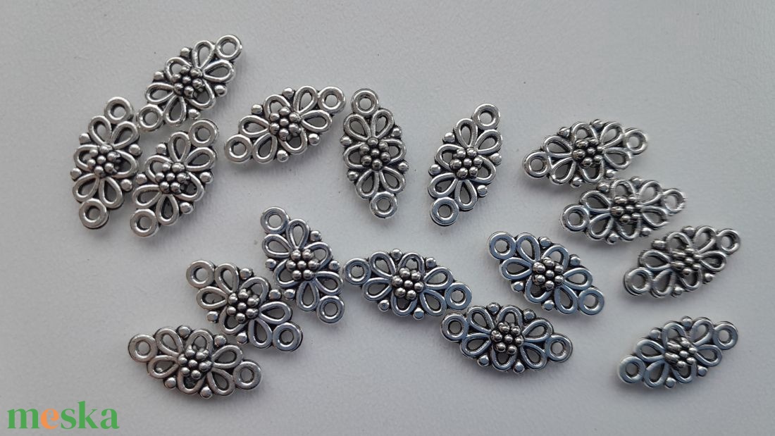 Fém köztes, összekötő - 16x8mm - 10 db / csomag - antik ezüst szín - kellékek & szerszámok - gyöngyfűzés kellékek - fém köztesek - Meska.hu Fém köztes, összekötő - 16x8mm - 10 db / csomag - antik ezüst szín - kellékek & szerszámok - gyöngyfűzés kellékek - fém köztesek - Meska.hu