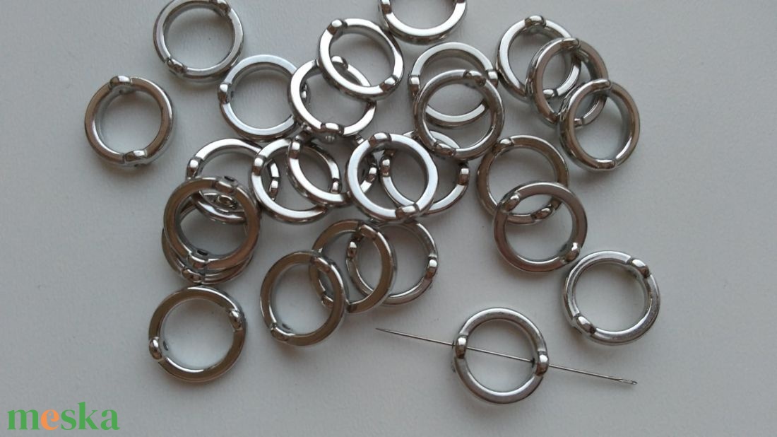 Akril köztes, gyöngykeret - külső átmérő: 14mm belső: 10mm - 10 db / csomag - kellékek & szerszámok - gyöngyfűzés kellékek - egyéb alkatrész - Meska.hu