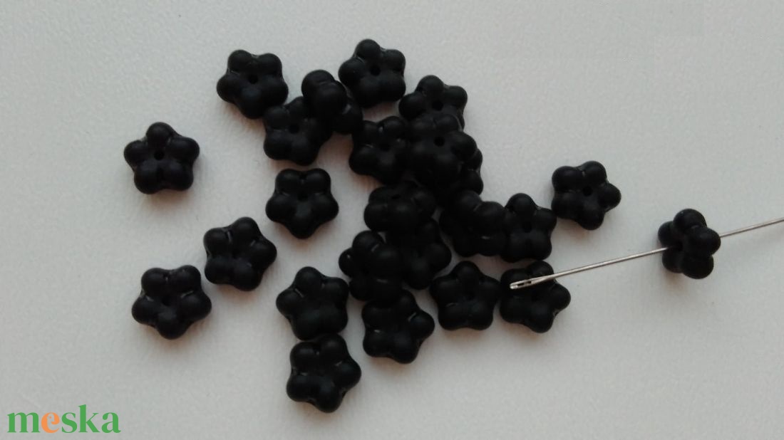 Cseh üveggyöngy virág - 7x3mm - 40 db / csomag - matt fekete - kellékek & szerszámok - gyöngyfűzés kellékek - üveggyöngy - Meska.hu Cseh üveggyöngy virág - 7x3mm - 40 db / csomag - matt fekete - kellékek & szerszámok - gyöngyfűzés kellékek - üveggyöngy - Meska.hu