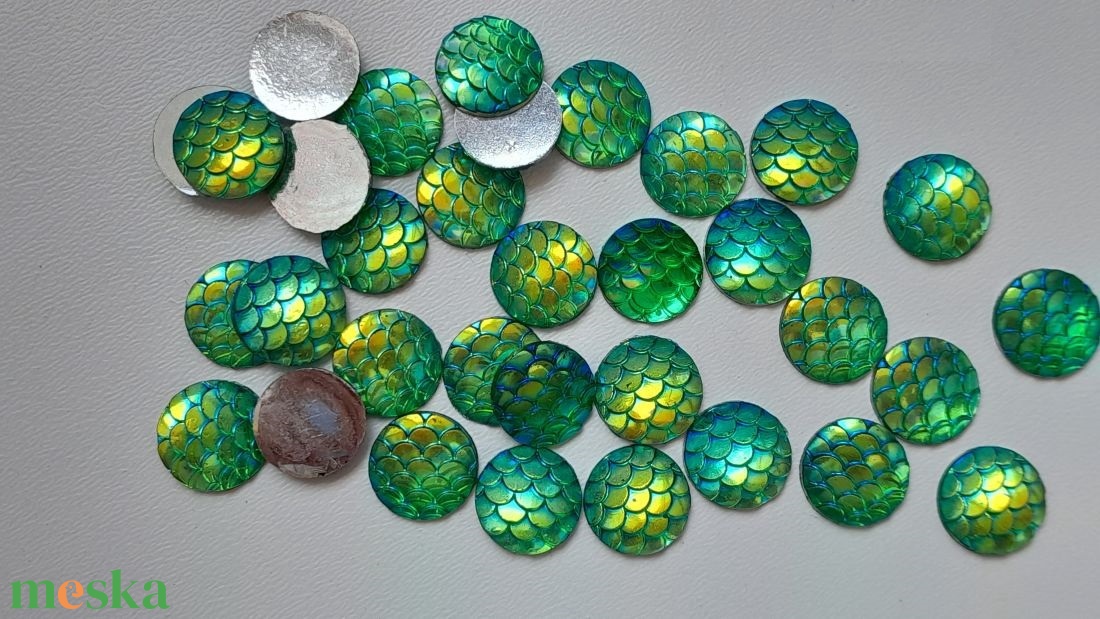 Akril lencse - 12mm - 10 db / csomag - zöld - kellékek & szerszámok - ékszerkellék - akril lencse - Meska.hu Akril lencse - 12mm - 10 db / csomag - zöld - kellékek & szerszámok - ékszerkellék - akril lencse - Meska.hu