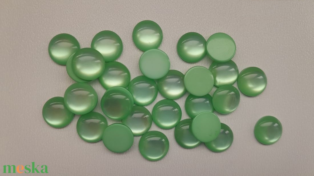 Akril lencse - 12mm - 10 db / csomag - zöld - kellékek & szerszámok - ékszerkellék - akril lencse - Meska.hu Akril lencse - 12mm - 10 db / csomag - zöld - kellékek & szerszámok - ékszerkellék - akril lencse - Meska.hu