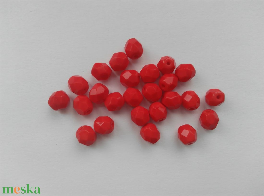 Cseh csiszolt üveggyöngy - 6mm - 40 db / csomag - piros - kellékek & szerszámok - gyöngyfűzés kellékek - üveggyöngy - Meska.hu Cseh csiszolt üveggyöngy - 6mm - 40 db / csomag - piros - kellékek & szerszámok - gyöngyfűzés kellékek - üveggyöngy - Meska.hu