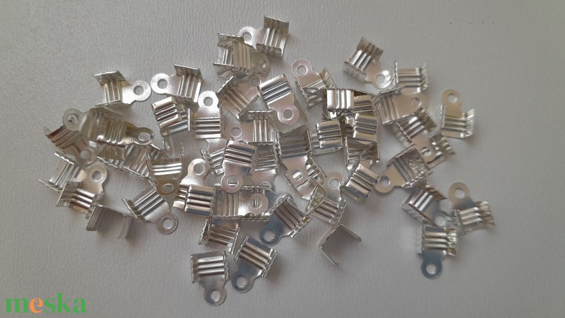Szalagvég, végzáró - 11x6mm - 50 db / csomag - ezüst szín - kellékek & szerszámok - gyöngyfűzés kellékek - egyéb alkatrész - Meska.hu