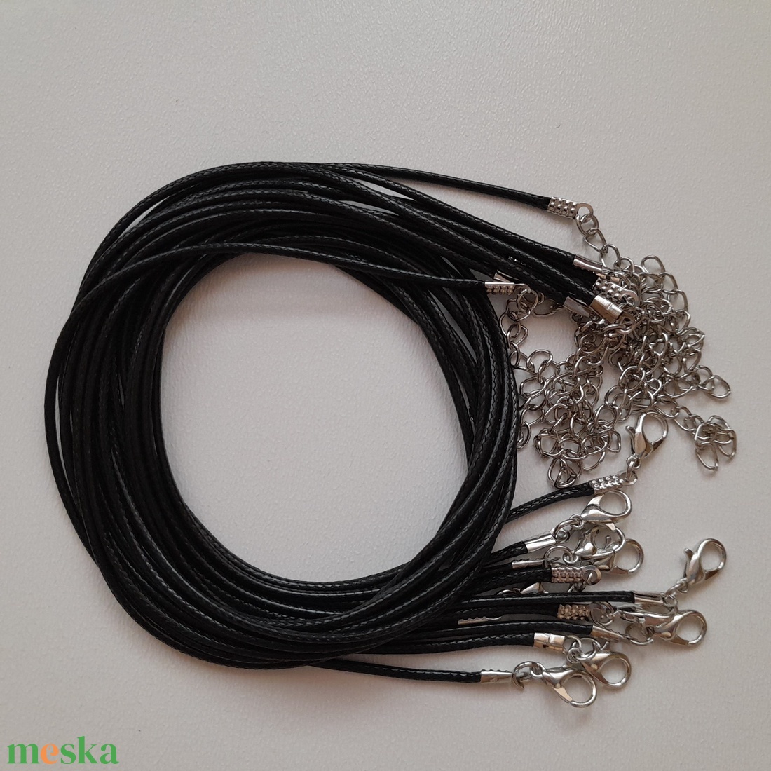 Nyaklánc alap - 10 db / csomag - fekete - kellékek & szerszámok - gyurma - Meska.hu Nyaklánc alap - 10 db / csomag - fekete - kellékek & szerszámok - gyurma - Meska.hu