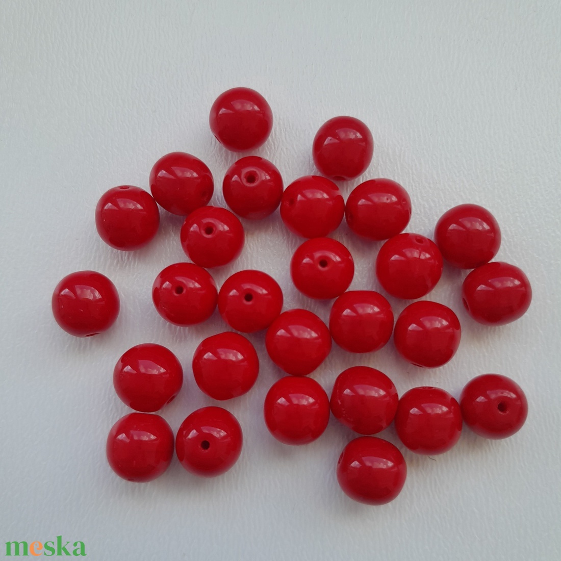 Cseh üveggyöngy golyó - 8mm - 28 db / csomag - piros - kellékek & szerszámok - gyöngyfűzés kellékek - üveggyöngy - Meska.hu Cseh üveggyöngy golyó - 8mm - 28 db / csomag - piros - kellékek & szerszámok - gyöngyfűzés kellékek - üveggyöngy - Meska.hu
