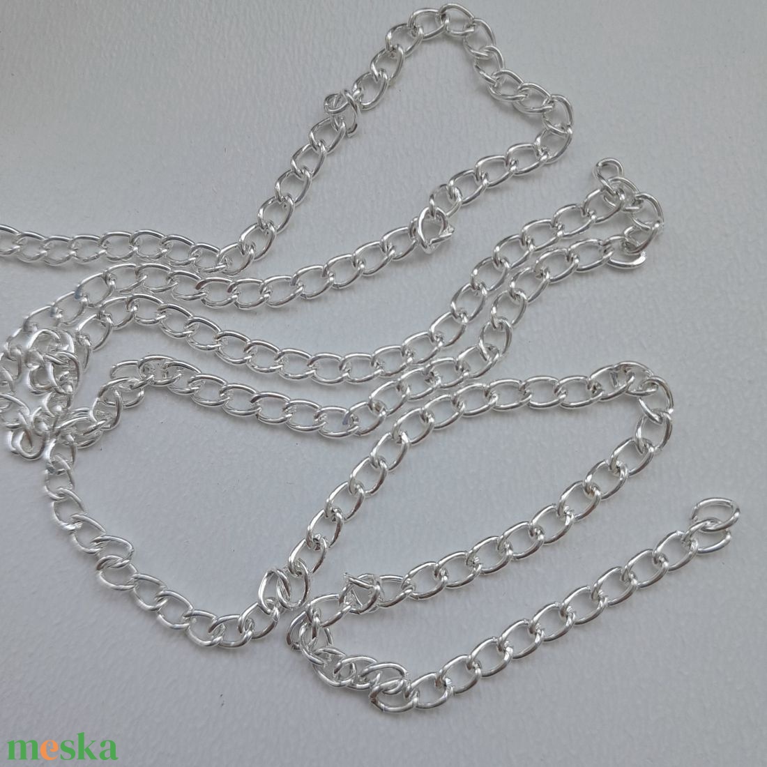 Ékszerlánc - 1méter / darab - ezüst szín - szem méret: 3x4mm - kellékek & szerszámok - ékszerkellék - ékszerlánc - Meska.hu Ékszerlánc - 1méter / darab - ezüst szín - szem méret: 3x4mm - kellékek & szerszámok - ékszerkellék - ékszerlánc - Meska.hu