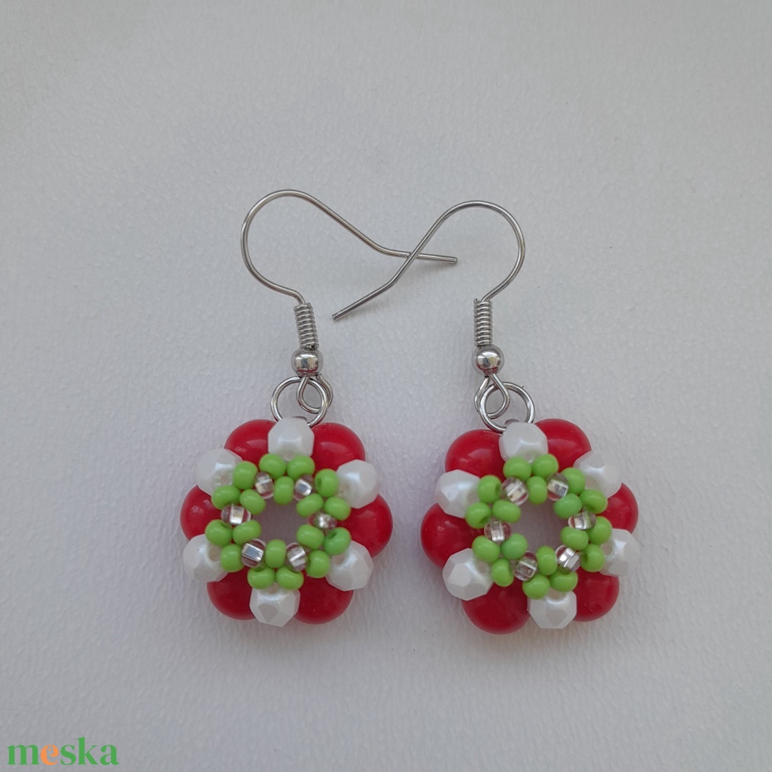 Nemzeti színű gyöngy medálos nyaklánc + fülbevaló - ékszer - nyaklánc - medálos nyaklánc - Meska.hu