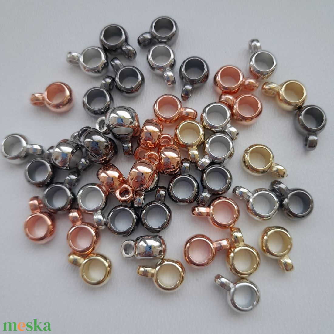 Akril medáltartó - 11x5mm - 19 db / csomag - vegyes szín - kellékek & szerszámok - gyöngyfűzés kellékek - egyéb alkatrész - Meska.hu Akril medáltartó - 11x5mm - 19 db / csomag - vegyes szín - kellékek & szerszámok - gyöngyfűzés kellékek - egyéb alkatrész - Meska.hu