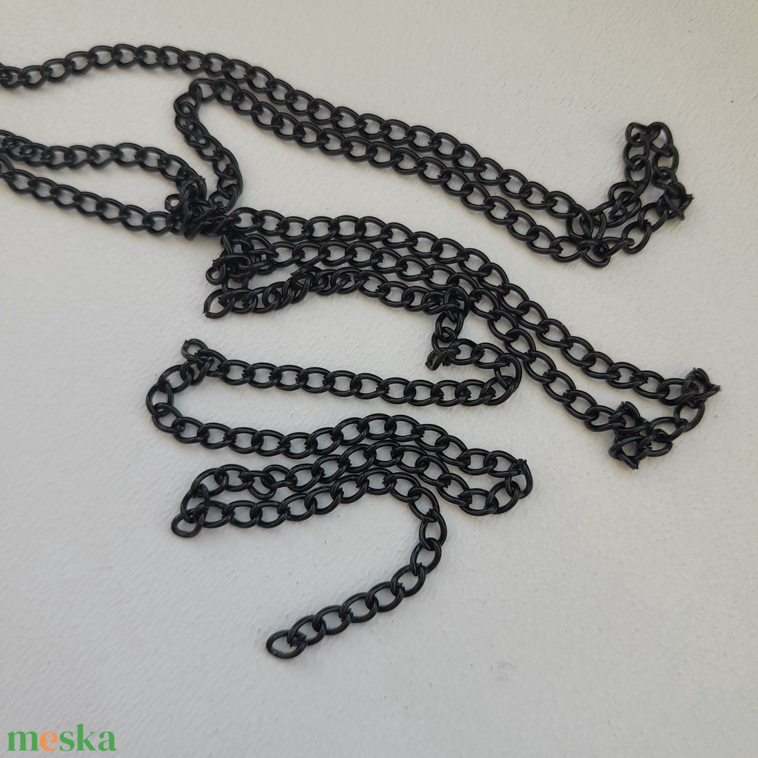 Ékszerlánc - 1méter / darab - fekete szín - szem méret: 3x4mm - kellékek & szerszámok - ékszerkellék - ékszerlánc - Meska.hu Ékszerlánc - 1méter / darab - fekete szín - szem méret: 3x4mm - kellékek & szerszámok - ékszerkellék - ékszerlánc - Meska.hu