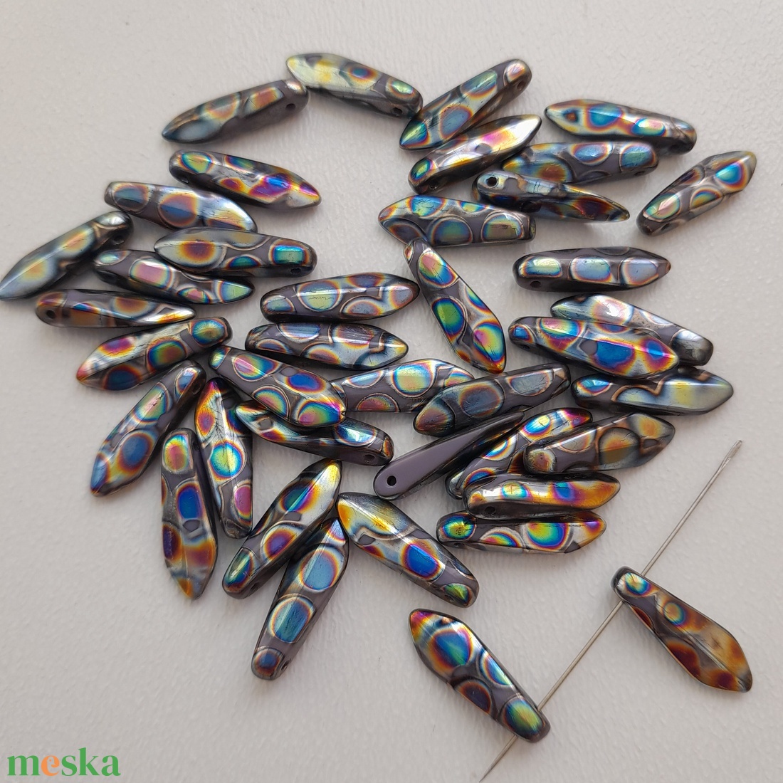 Cseh üveggyöngy szirom - 16 x 5,5 mm - 20 db / csomag  - kellékek & szerszámok - gyöngyfűzés kellékek - üveggyöngy - Meska.hu