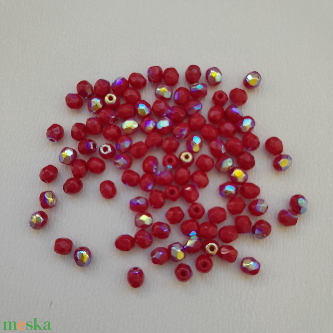Cseh csiszolt üveggyöngy - 3mm - 100 db / csomag - színjátszós piros - kellékek & szerszámok - gyöngyfűzés kellékek - üveggyöngy - Meska.hu Cseh csiszolt üveggyöngy - 3mm - 100 db / csomag - színjátszós piros - kellékek & szerszámok - gyöngyfűzés kellékek - üveggyöngy - Meska.hu
