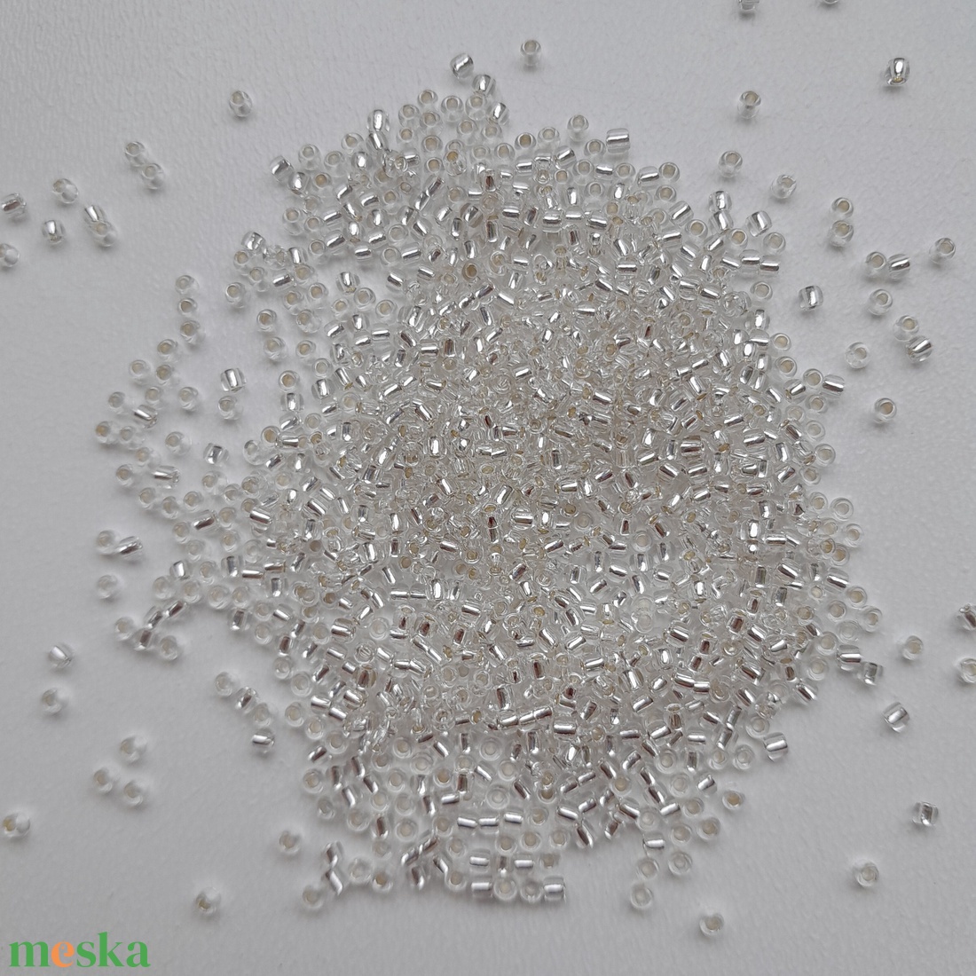 Toho Round kásagyöngy - 11/0 méret - 10 gramm / csomag - Silver-Linde Crystal - kellékek & szerszámok - gyöngyfűzés kellékek - kásagyöngy - Meska.hu Toho Round kásagyöngy - 11/0 méret - 10 gramm / csomag - Silver-Linde Crystal - kellékek & szerszámok - gyöngyfűzés kellékek - kásagyöngy - Meska.hu