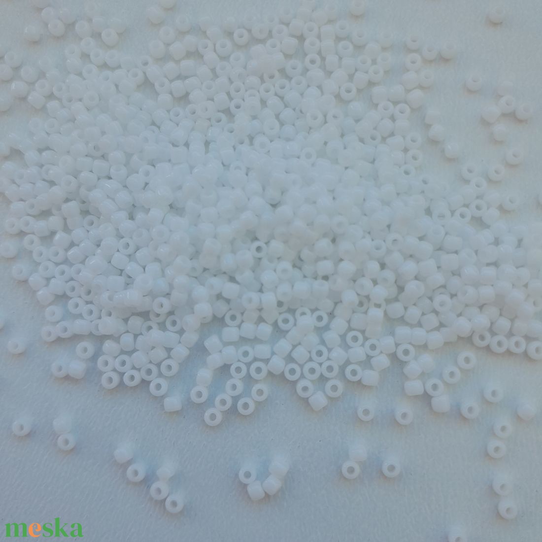 Toho Round kásagyöngy - 11/0 méret - 10 gramm / csomag - Opaque White - kellékek & szerszámok - gyöngyfűzés kellékek - kásagyöngy - Meska.hu Toho Round kásagyöngy - 11/0 méret - 10 gramm / csomag - Opaque White - kellékek & szerszámok - gyöngyfűzés kellékek - kásagyöngy - Meska.hu