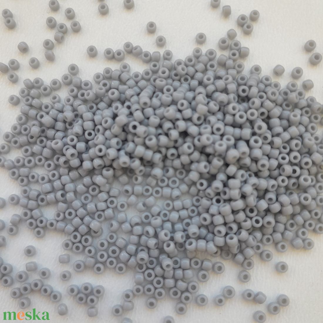 Toho Round kásagyöngy - 11/0 méret - 10 gramm / csomag - Opaque Grey - kellékek & szerszámok - gyöngyfűzés kellékek - kásagyöngy - Meska.hu Toho Round kásagyöngy - 11/0 méret - 10 gramm / csomag - Opaque Grey - kellékek & szerszámok - gyöngyfűzés kellékek - kásagyöngy - Meska.hu