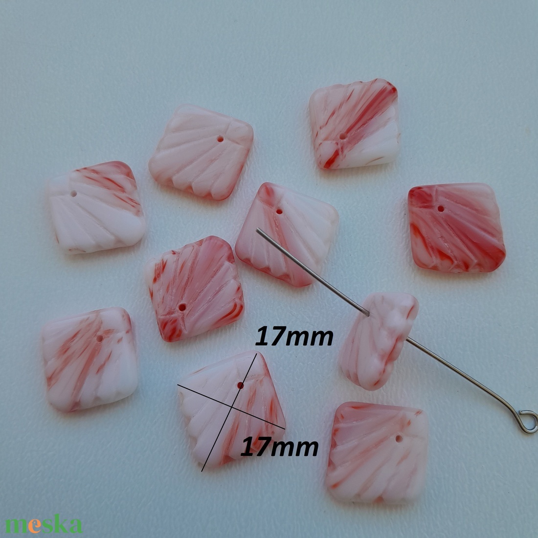 Cseh üveggyöngy - 17x17mm - 10 db / csomag - kellékek & szerszámok - gyöngyfűzés kellékek - üveggyöngy - Meska.hu Cseh üveggyöngy - 17x17mm - 10 db / csomag - kellékek & szerszámok - gyöngyfűzés kellékek - üveggyöngy - Meska.hu