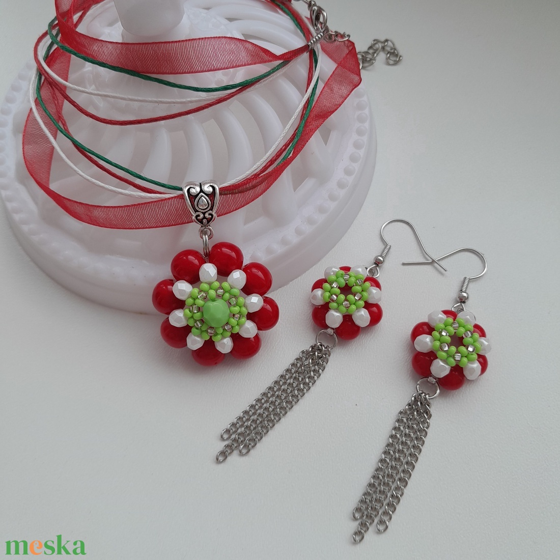 Nemzeti színű gyöngyös ékszer - ékszer - ékszerszett - Meska.hu