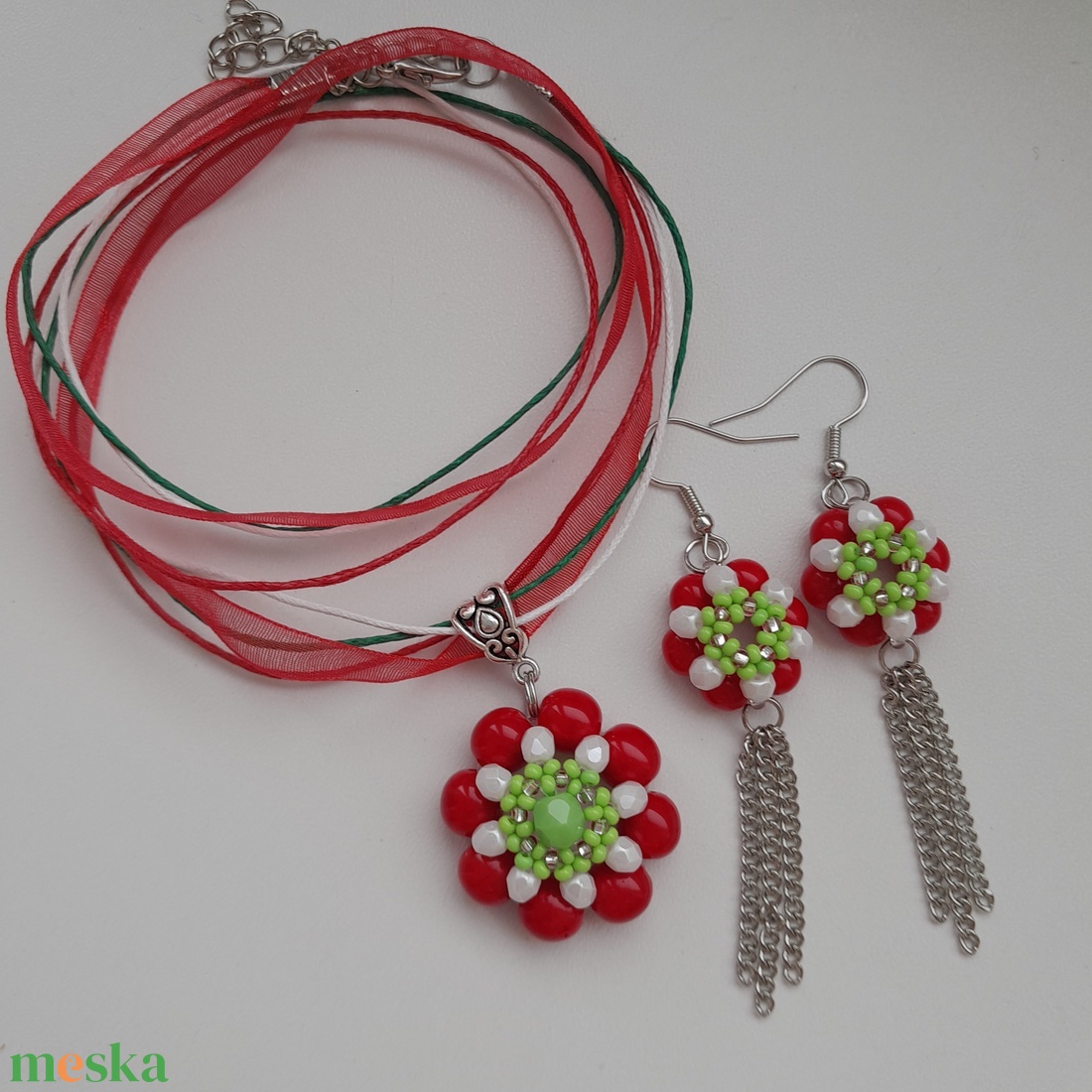 Nemzeti színű gyöngyös ékszer - ékszer - ékszerszett - Meska.hu