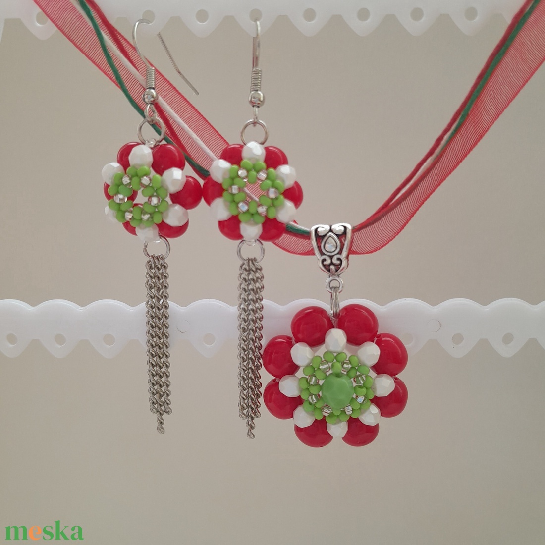 Nemzeti színű gyöngyös ékszer - ékszer - ékszerszett - Meska.hu