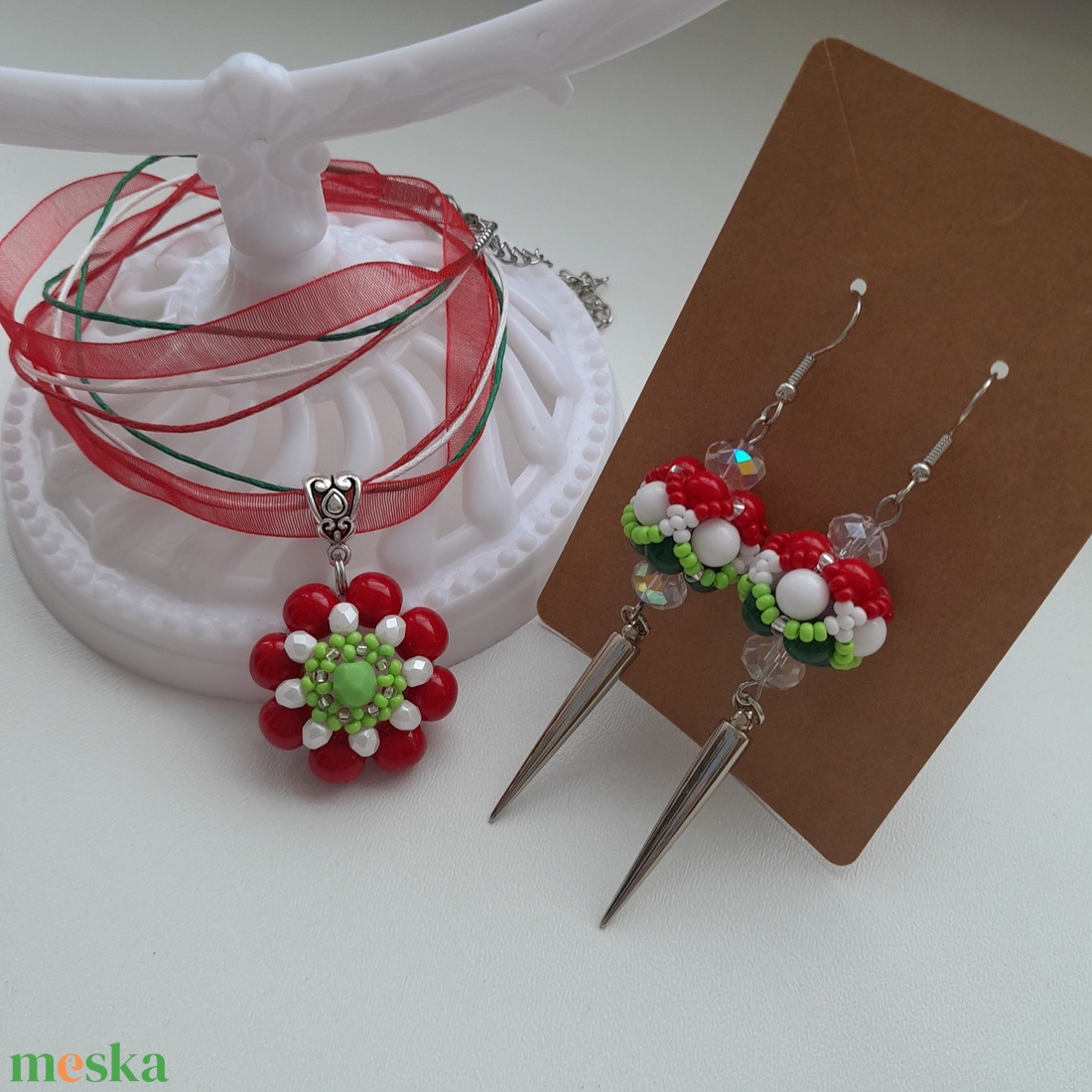 Nemzeti színű gyöngyös ékszer - ékszer - ékszerszett - Meska.hu