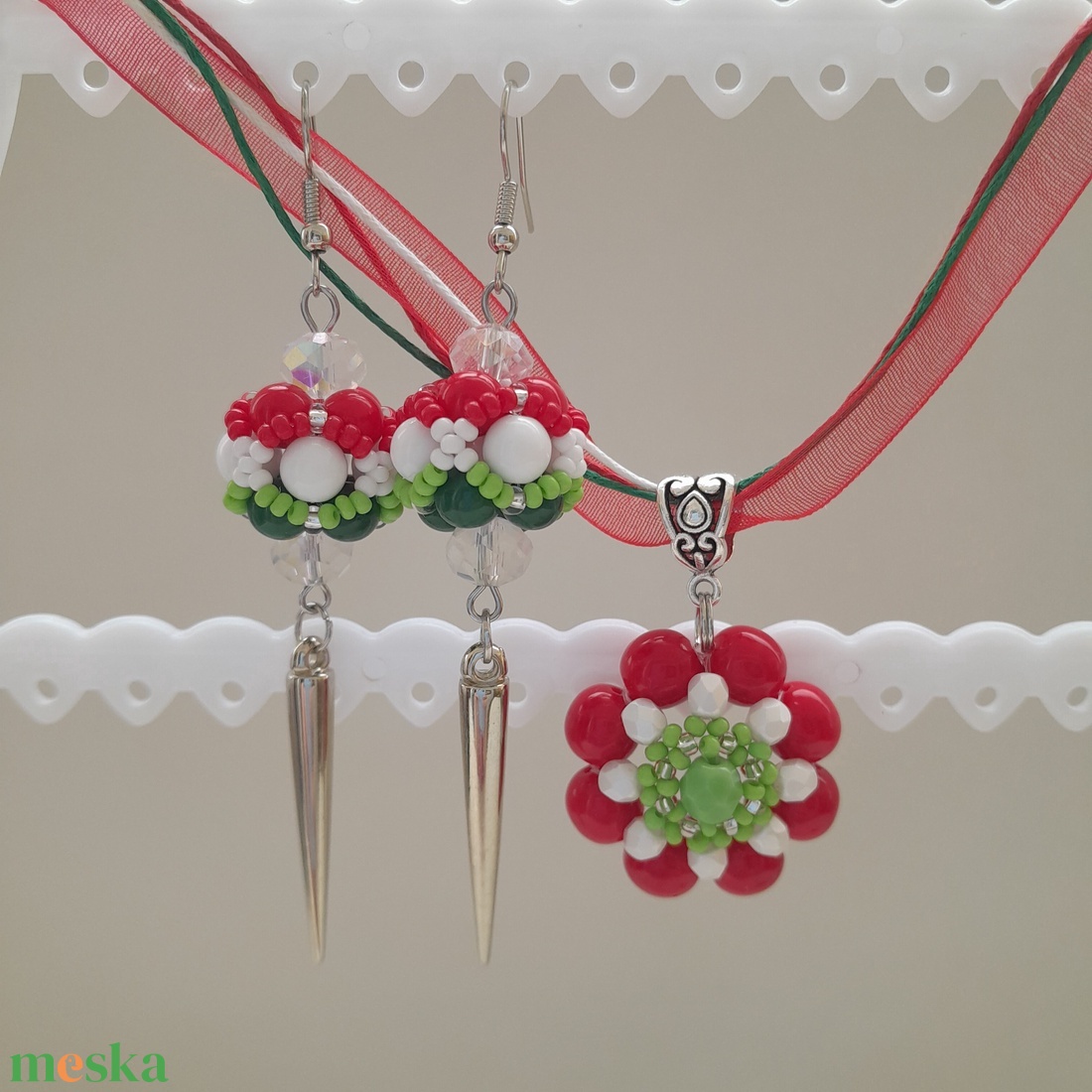 Nemzeti színű gyöngyös ékszer - ékszer - ékszerszett - Meska.hu