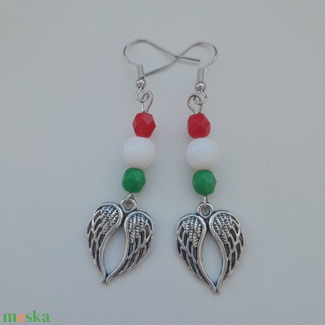 Nemzeti színű fülbevaló - angyalszárny - ékszer - fülbevaló - lógó fülbevaló - Meska.hu