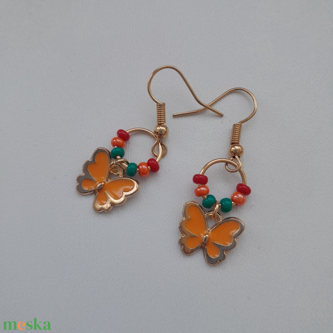 Fülbevaló - narancs pillangós - ékszer - fülbevaló - lógó fülbevaló - Meska.hu